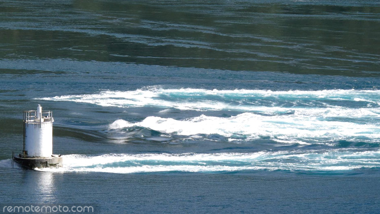 From the walking track lookout you can get a decent view of the channel and the water flow