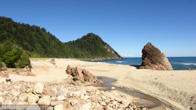 A 20 minute walk from Kohaihai will bring you over to the stunning Scotts Beach